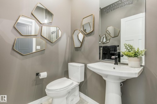 17423 7 Street, Edmonton, AB - Indoor Photo Showing Bathroom