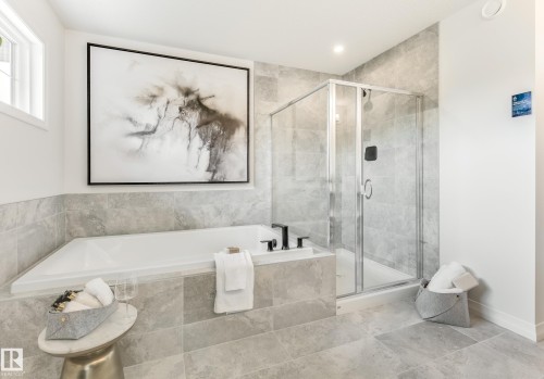 17423 7 Street, Edmonton, AB - Indoor Photo Showing Bathroom