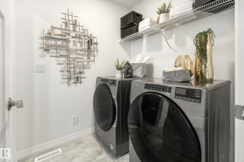 17423 7 Street, Edmonton, AB - Indoor Photo Showing Laundry Room