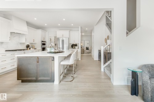 17423 7 Street, Edmonton, AB - Indoor Photo Showing Kitchen With Upgraded Kitchen
