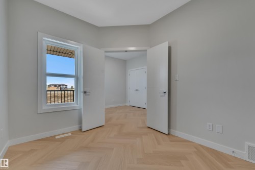 377 Linden Loop, Leduc, AB 