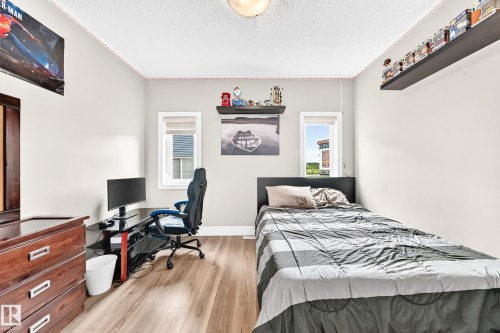 1239 24 Avenue, Edmonton, AB 
