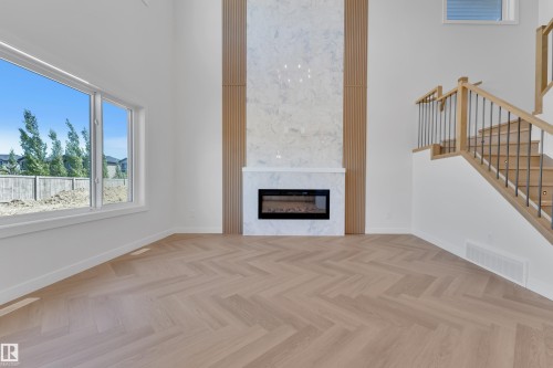 379 Linden Loop, Leduc, AB 