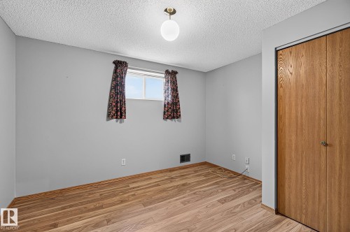 12443 55 Street, Edmonton, AB 