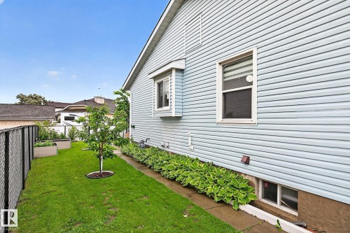 12443 55 Street, Edmonton, AB 