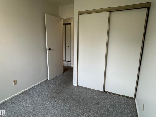 7117 180 Street, Edmonton, AB 