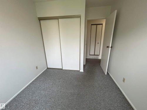 7117 180 Street, Edmonton, AB 