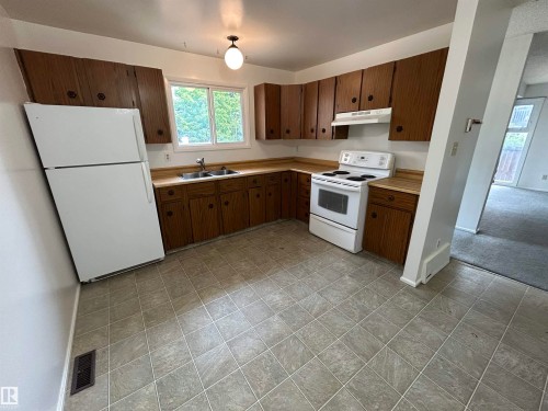 7117 180 Street, Edmonton, AB 