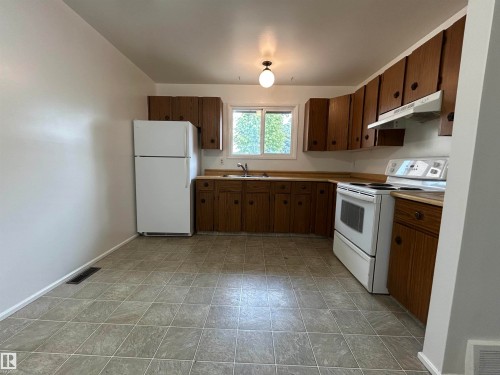 7117 180 Street, Edmonton, AB 