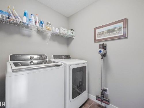1277 Starling Drive, Edmonton, AB - Indoor Photo Showing Laundry Room