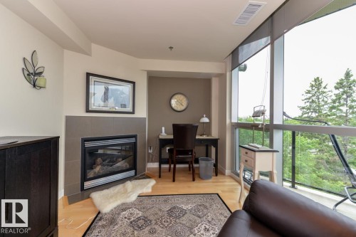 302 9316 82 Avenue, Edmonton, AB 