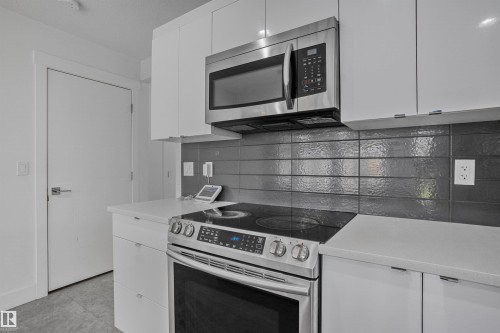 809 Cavanagh Heath, Edmonton, AB 