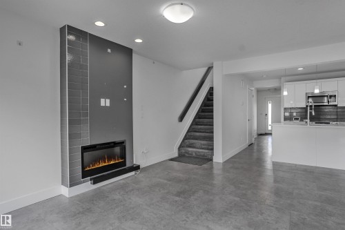 809 Cavanagh Heath, Edmonton, AB 