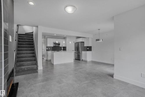 809 Cavanagh Heath, Edmonton, AB 