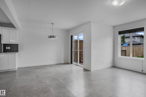809 Cavanagh Heath, Edmonton, AB 