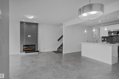 809 Cavanagh Heath, Edmonton, AB 