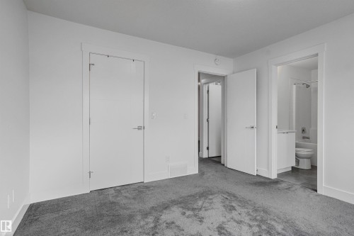 809 Cavanagh Heath, Edmonton, AB 