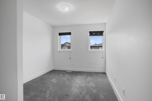 809 Cavanagh Heath, Edmonton, AB 