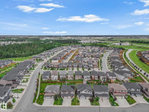809 Cavanagh Heath, Edmonton, AB 