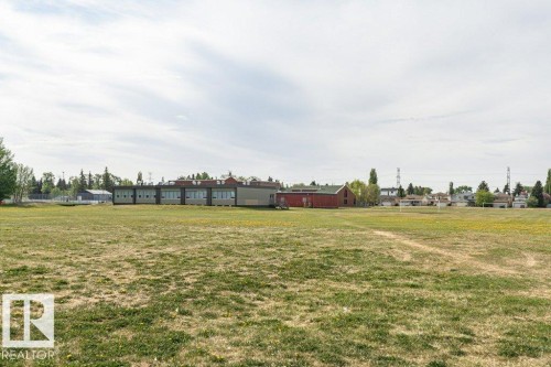 11 1503 Mill Woods Road E, Edmonton, AB 