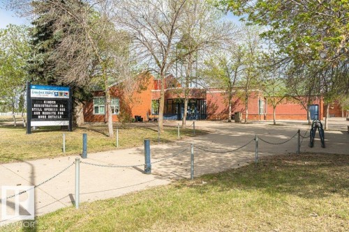 11 1503 Mill Woods Road E, Edmonton, AB 