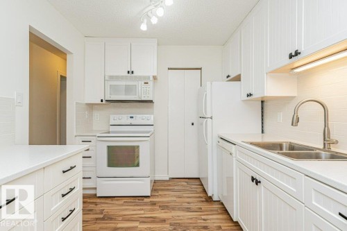 11 1503 Mill Woods Road E, Edmonton, AB 