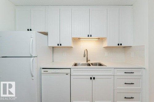 11 1503 Mill Woods Road E, Edmonton, AB 