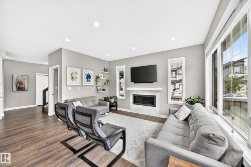 8548 Cushing Place Sw, Edmonton, AB 