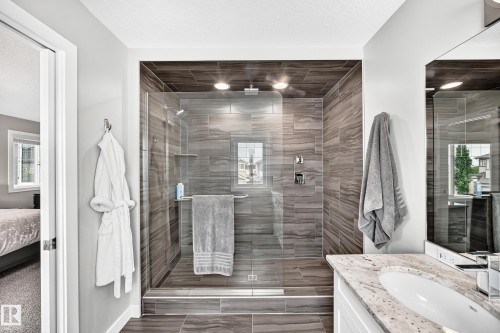 8548 Cushing Place Sw, Edmonton, AB 