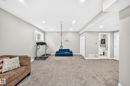 8548 Cushing Place Sw, Edmonton, AB 