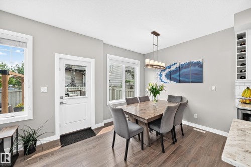 8548 Cushing Place Sw, Edmonton, AB 