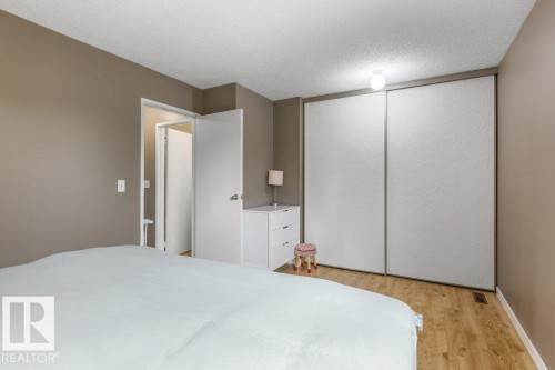 Bedroom - 18609 54 Avenue, Edmonton, AB 