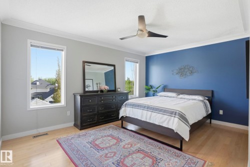 2049 Tanner Wynd Nw, Edmonton, AB - Indoor Photo Showing Bedroom