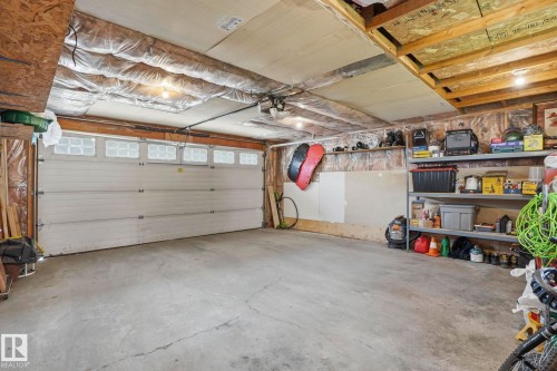 2049 Tanner Wynd Nw, Edmonton, AB - Indoor Photo Showing Garage