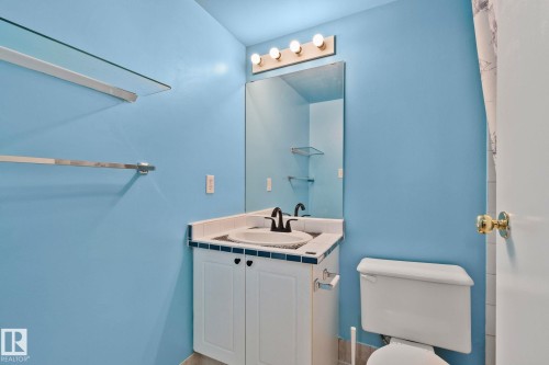 #318 17109 67 Av Nw, Edmonton, AB - Indoor Photo Showing Bathroom