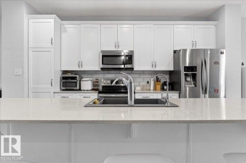 203 Cavanagh Common, Edmonton, AB 