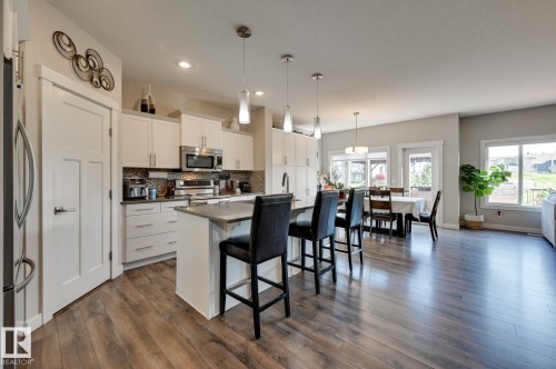 Kitchen - 101 Hilldowns Drive, Spruce Grove, AB 