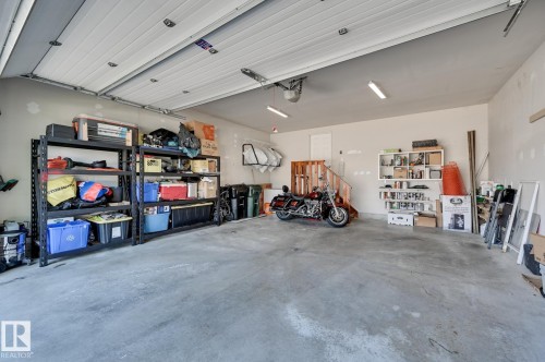 Garage - 101 Hilldowns Drive, Spruce Grove, AB 
