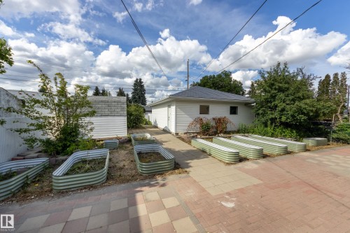 6108 84 Avenue, Edmonton, AB 