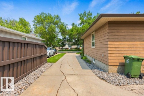 15 Anita Crescent, St. Albert, AB 