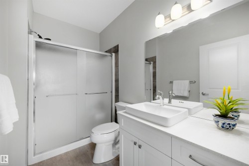 437 1818 Rutherford Road, Edmonton, AB - Indoor Photo Showing Bathroom