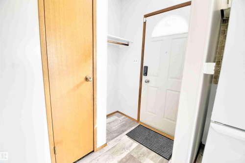 5626 51 Avenue, St. Paul Town, AB - Indoor Photo Showing Other Room