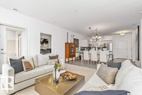 #302 160 Magrath Rd Nw, Edmonton, AB - Indoor Photo Showing Living Room