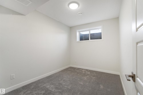 9455 Colak Lane Sw, Edmonton, AB - Indoor Photo Showing Other Room