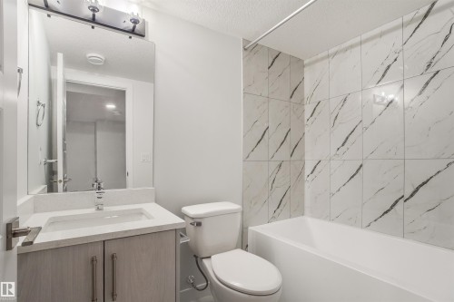 9455 Colak Lane Sw, Edmonton, AB - Indoor Photo Showing Bathroom
