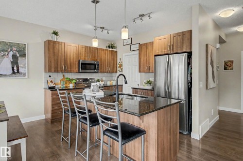 22609 94A Avenue Nw, Edmonton, AB - Indoor Photo Showing Kitchen