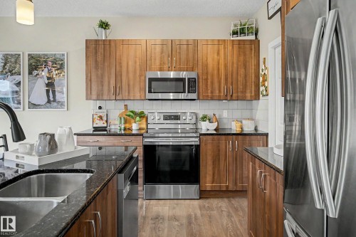 22609 94A Avenue Nw, Edmonton, AB - Indoor Photo Showing Kitchen With Double Sink