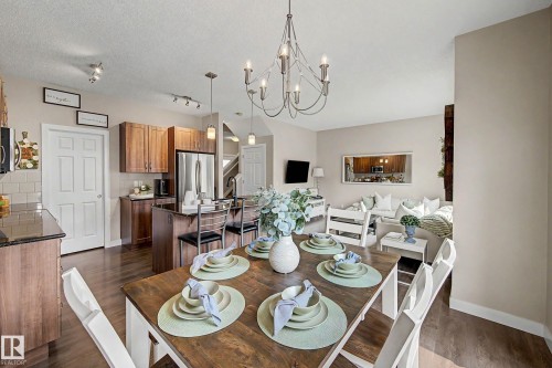 22609 94A Avenue Nw, Edmonton, AB - Indoor Photo Showing Dining Room