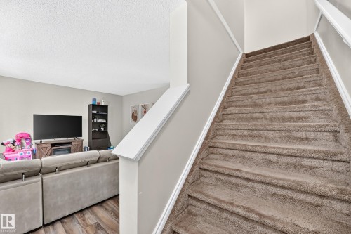 #21 8716 179 Av Nw, Edmonton, AB - Indoor Photo Showing Other Room