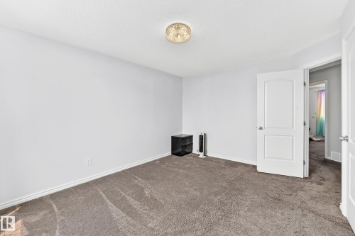 #21 8716 179 Av Nw, Edmonton, AB - Indoor Photo Showing Other Room
